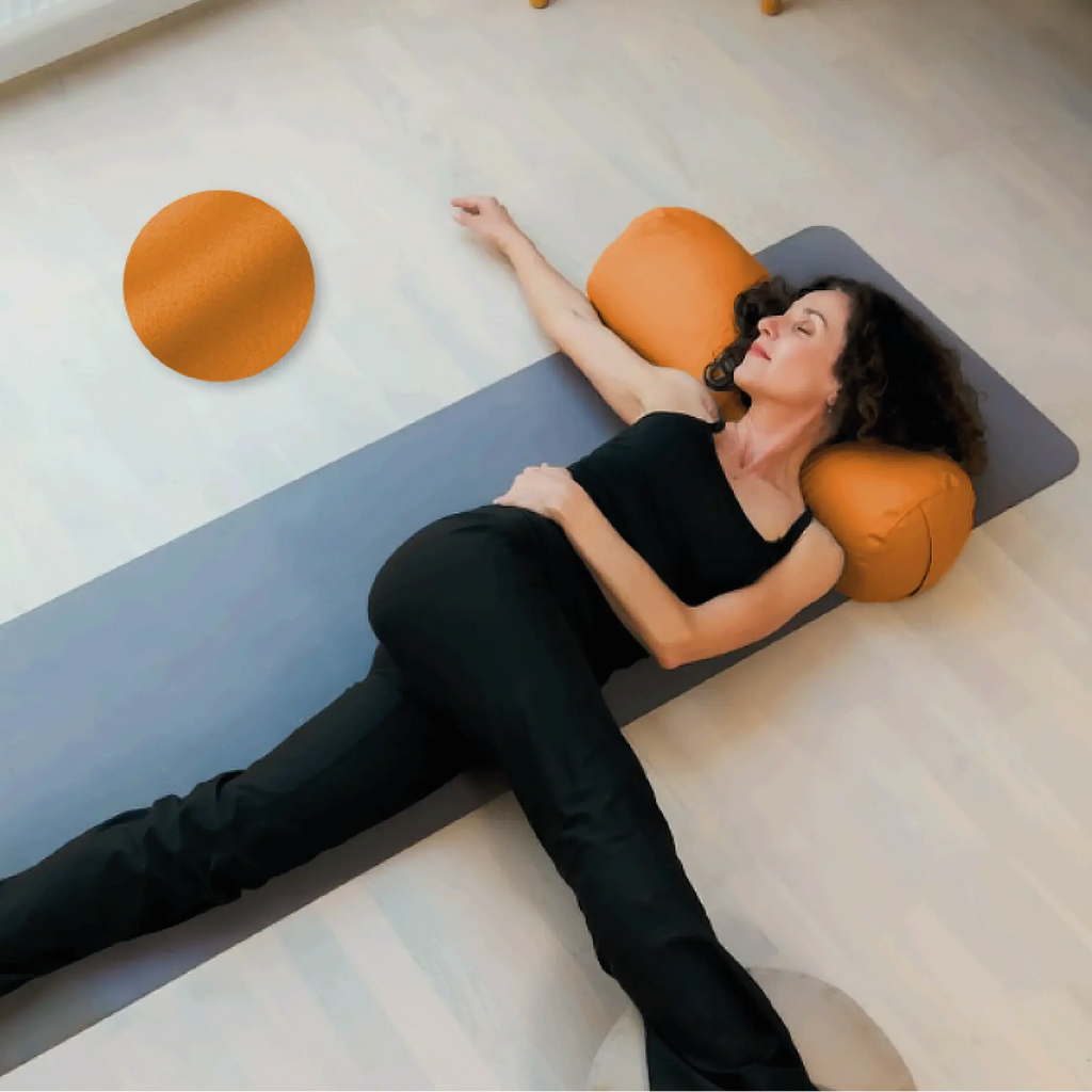 Jógapárna Bolster Tönkölypelyva Hengerpárna