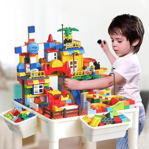 Buildmaster Kreatívasztal 2db székkel és 130db építőkockával - Multifunkcionális Asztal - Mommies.hu - JÁRNI