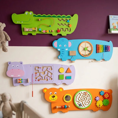Montessori Állatos Fa Matatófal
